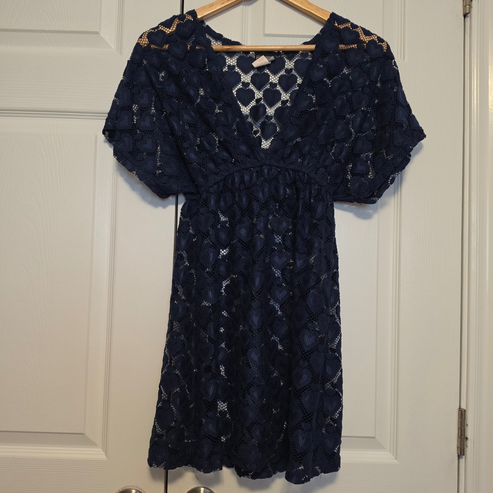 Cover Me Heart Lace Deep V-Neck Empire Waist Mini Dress Navy Blue Medium